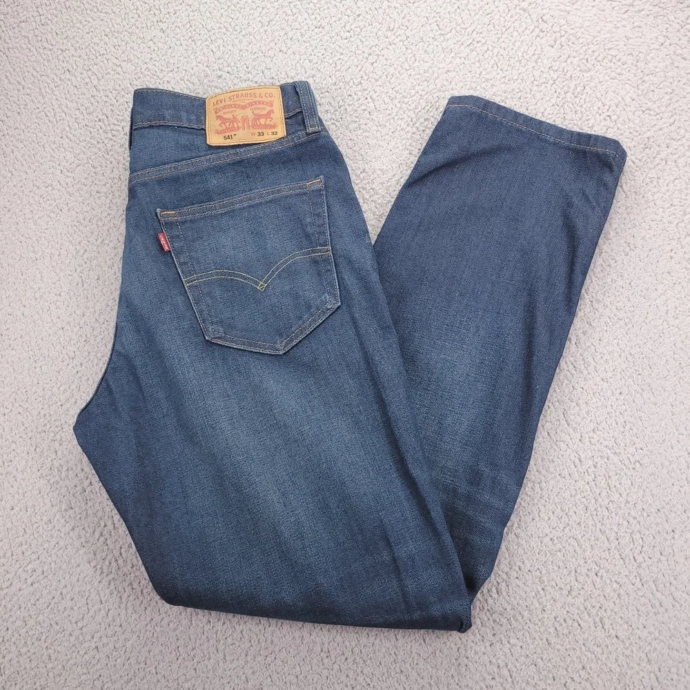 LEVIS 541 Jeans Mens Size 33x32 Athletic Fit Tapered Leg Dark Wash Stretch Denim